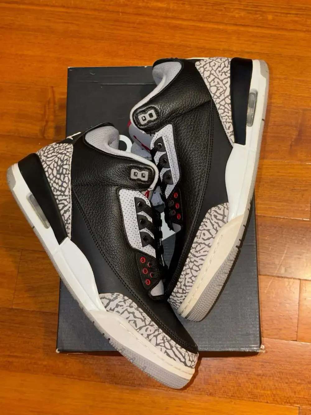 Air Jordan 3 Retro OG Black Cement (2018) Size 10.5 Clean VNDS